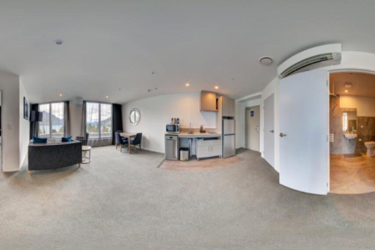 Ramada By Wyndham Queenstown Central Eksteriør billede