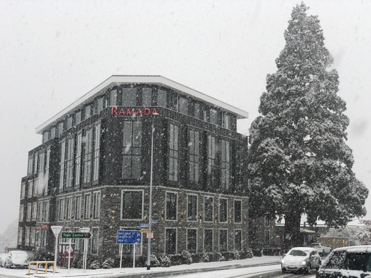 Ramada By Wyndham Queenstown Central Eksteriør billede