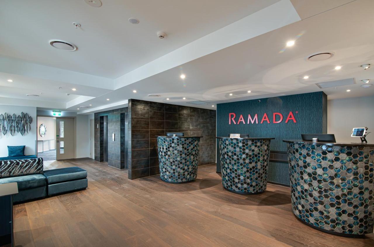 Ramada By Wyndham Queenstown Central Eksteriør billede