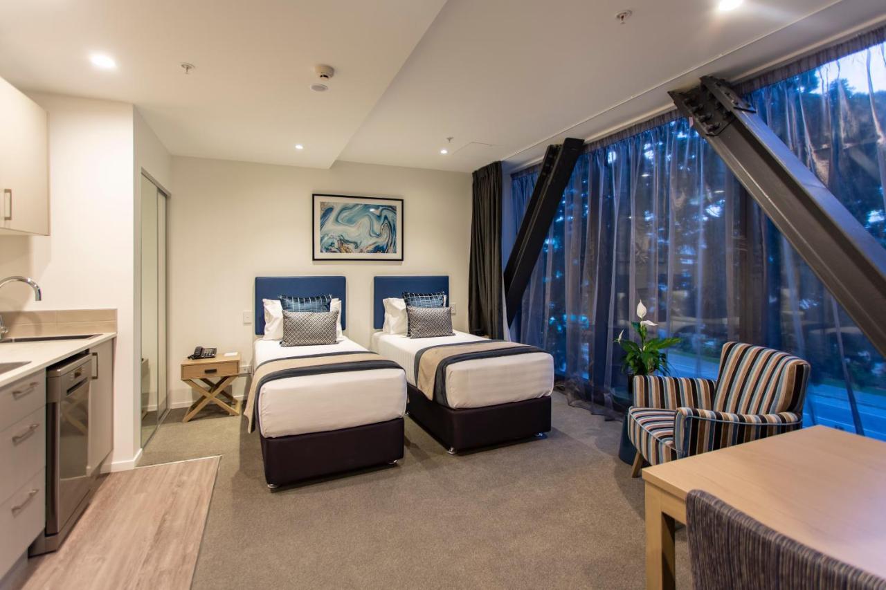 Ramada By Wyndham Queenstown Central Eksteriør billede