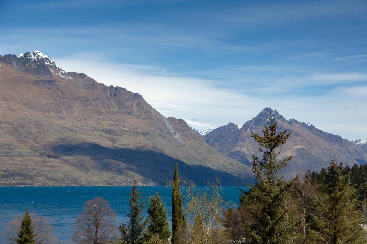 Ramada By Wyndham Queenstown Central Eksteriør billede
