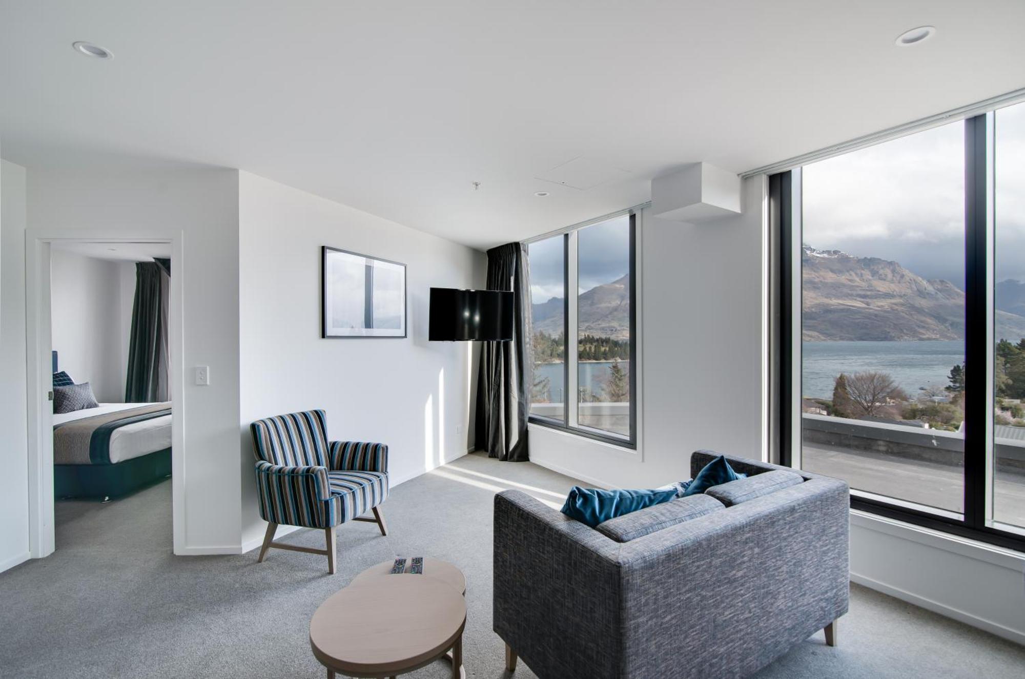 Ramada By Wyndham Queenstown Central Eksteriør billede