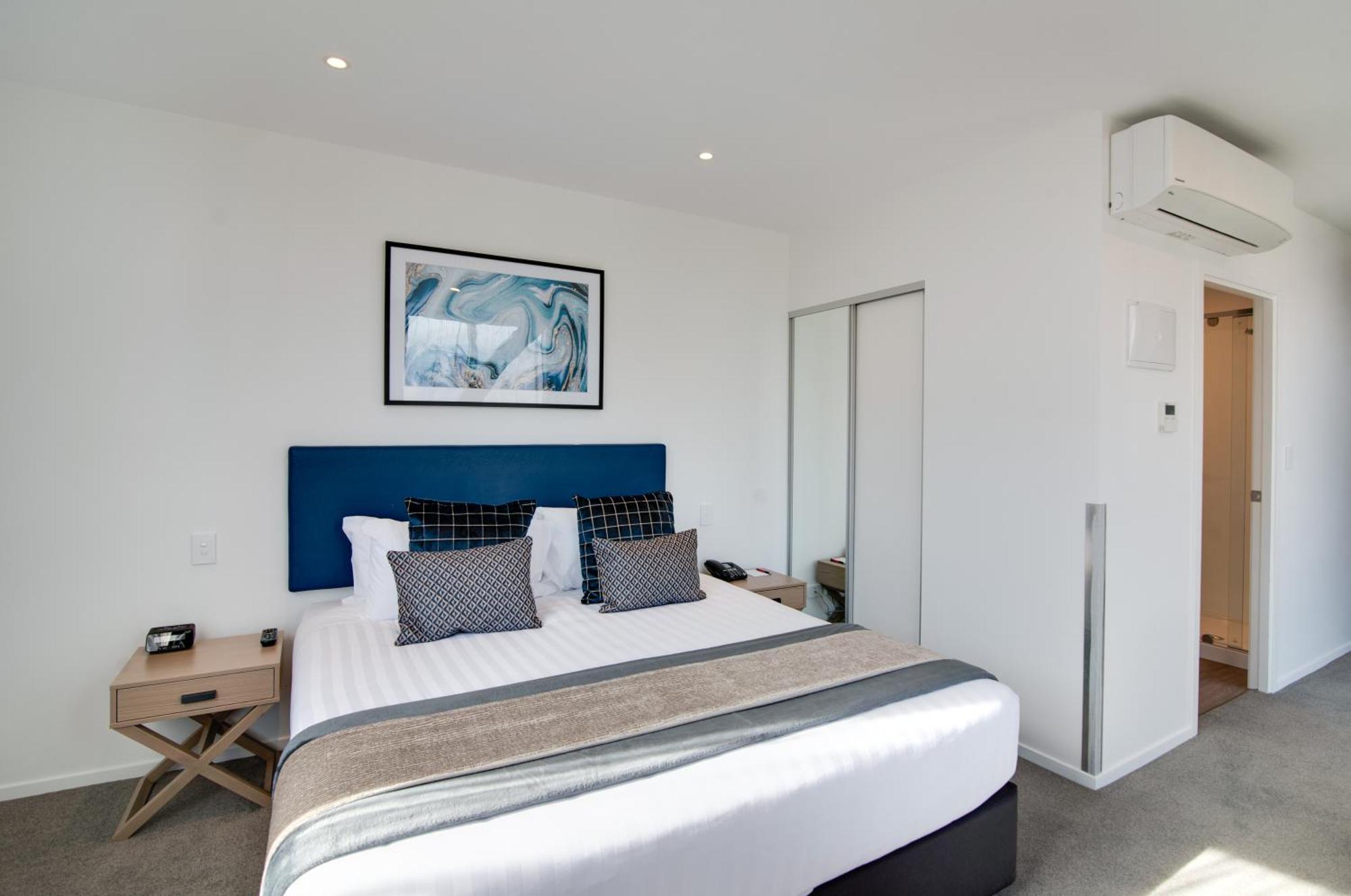 Ramada By Wyndham Queenstown Central Eksteriør billede