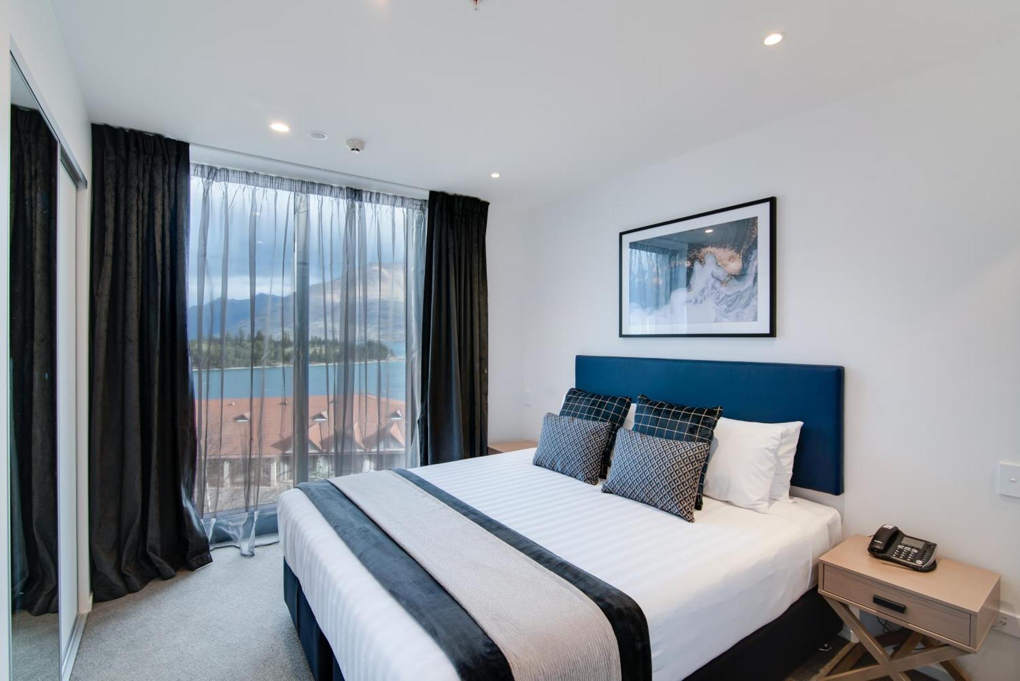 Ramada By Wyndham Queenstown Central Eksteriør billede