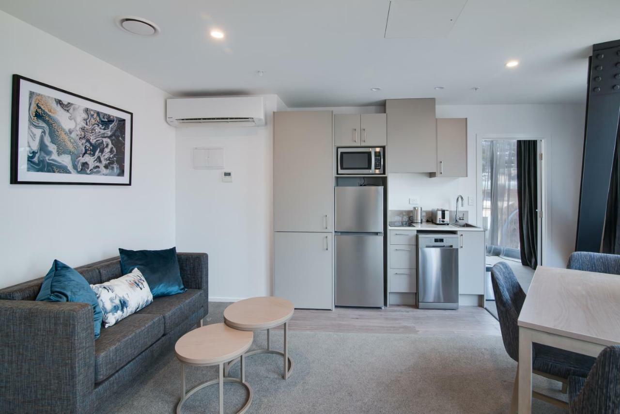 Ramada By Wyndham Queenstown Central Eksteriør billede