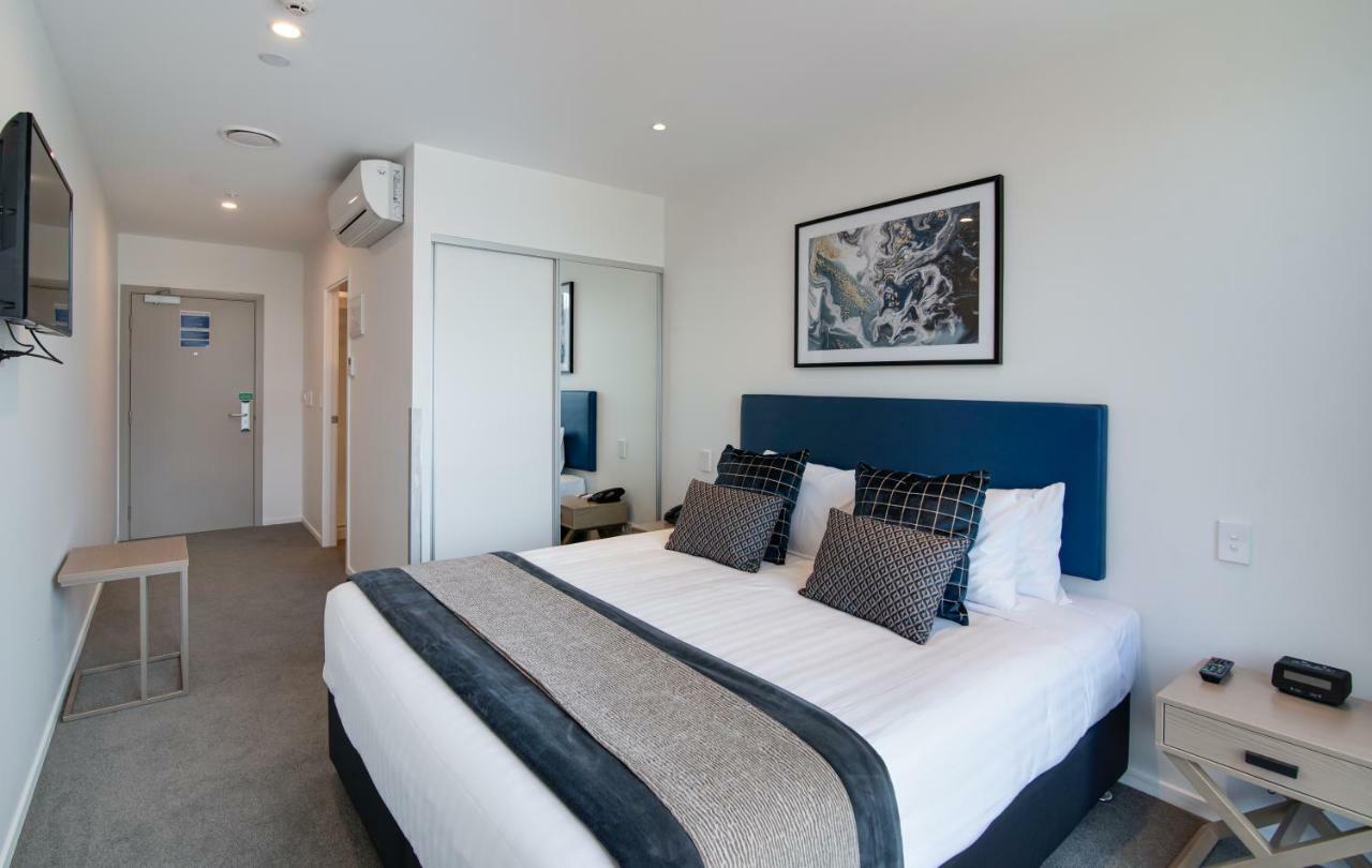 Ramada By Wyndham Queenstown Central Eksteriør billede